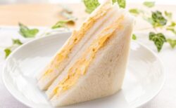 日本食にのめりこむ外国人観光客！最近鬼増えて「私のお昼の場所が～」な件